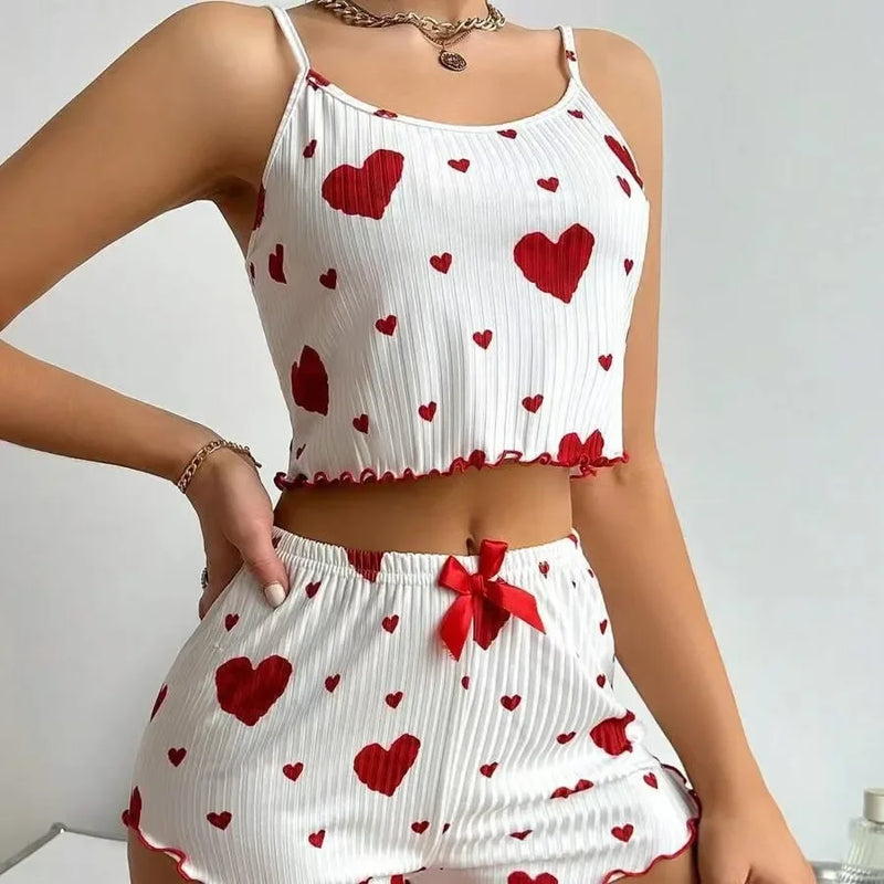Conjunto de pijamas femininos com variações de shorts e calça